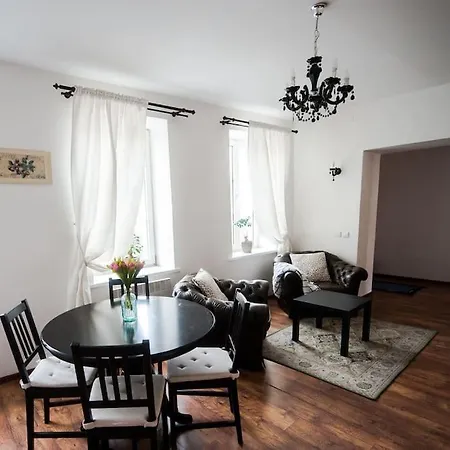 V 18 Апартаменты *