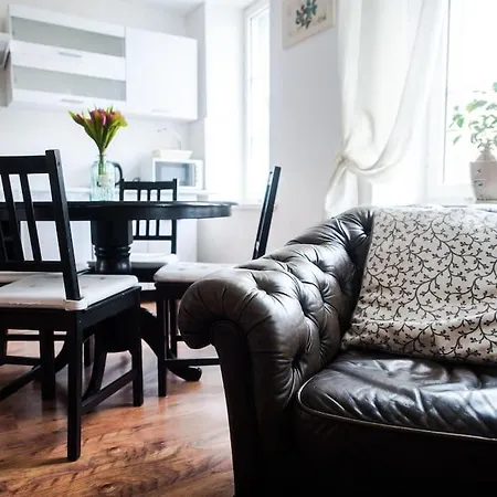 V 18 Apartment