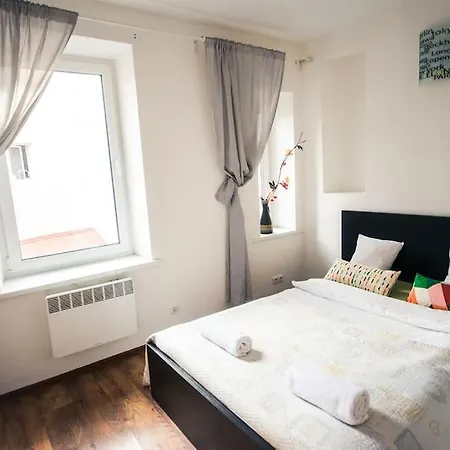 Апартаменты V 18